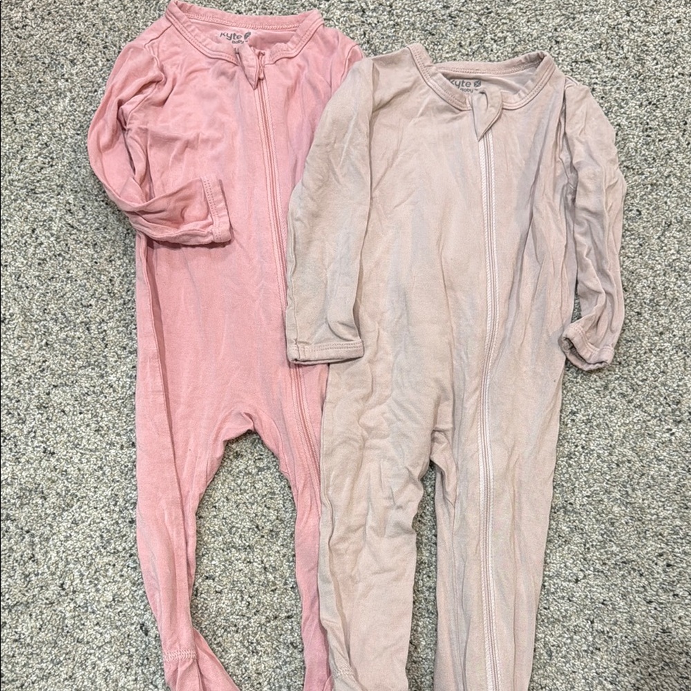 Kyte BABY Pink & Light Pink Zip Front Footed Pajama Set